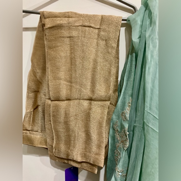 Chinyere Elegant Mint Green Embroidered Women's Dress - Picture 7 of 13